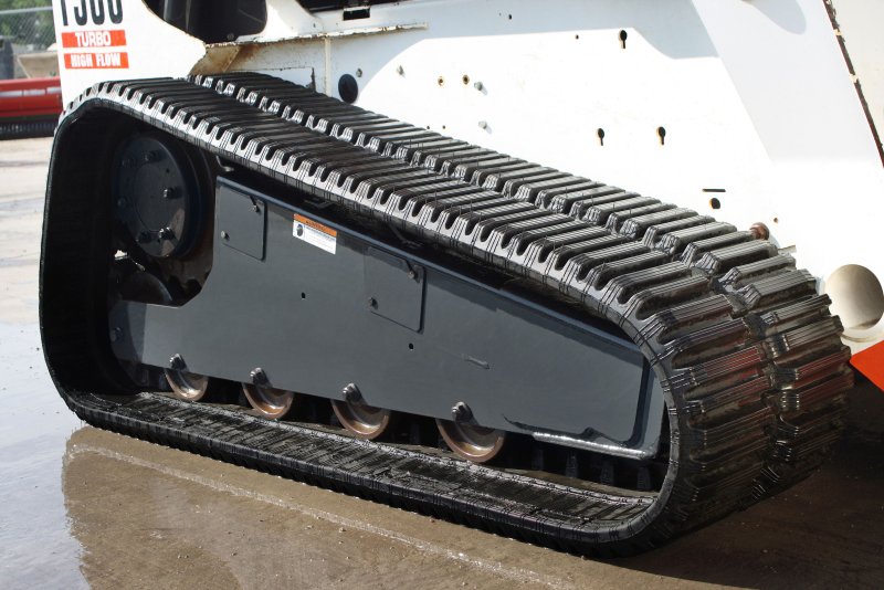 Bobcat 753 на гусеницы