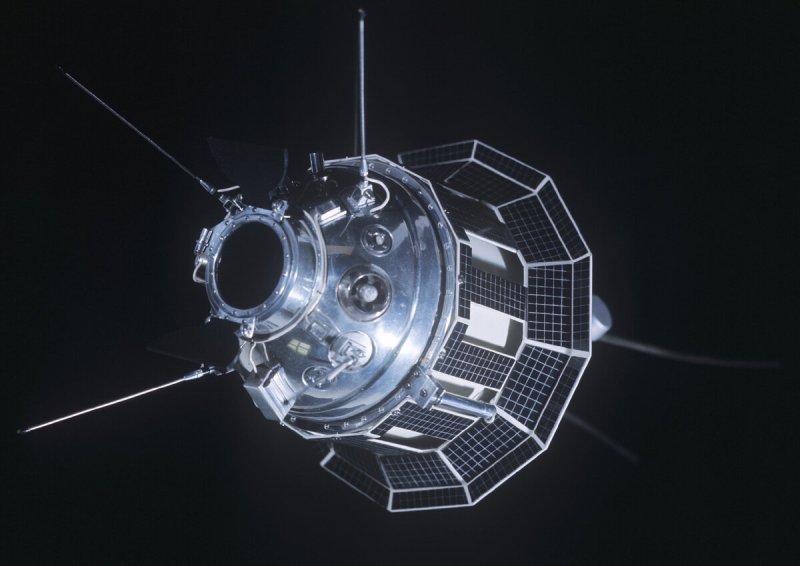 Луна-2 автоматическая межпланетная станция