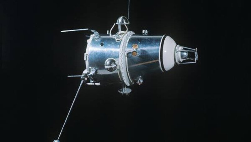 Луна-10 автоматическая межпланетная станция
