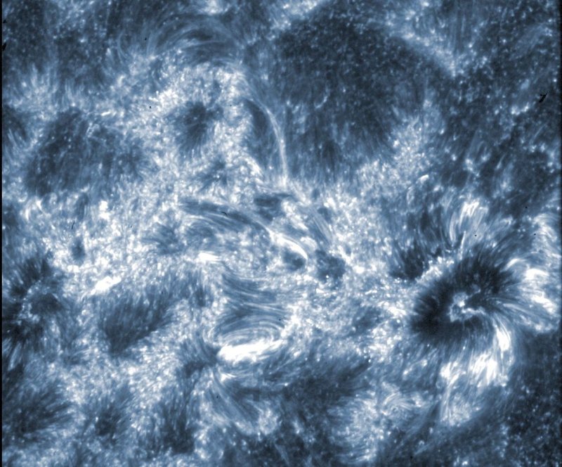 Iris Спутник