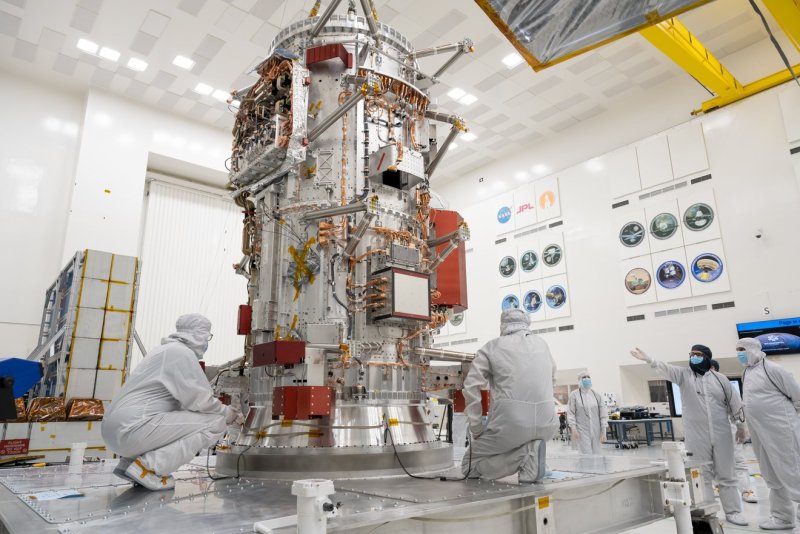 Аппарат Europa Clipper