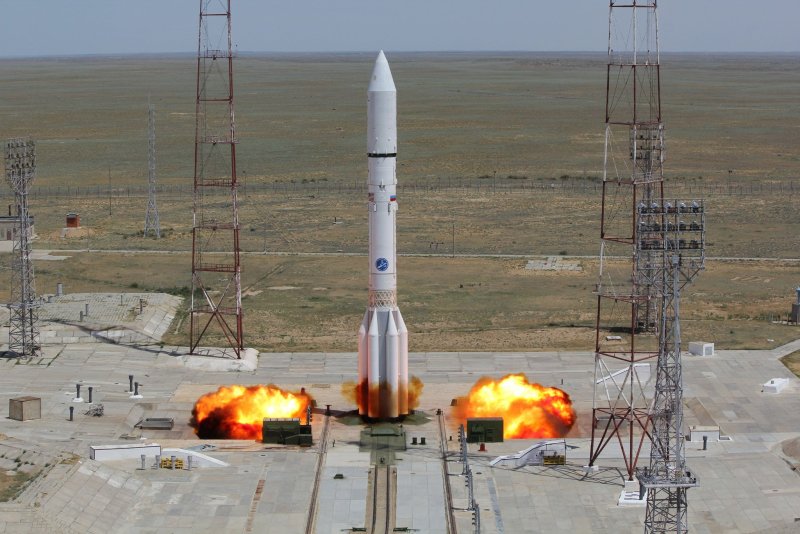 Байконур космодром Протон (ракета-носитель)