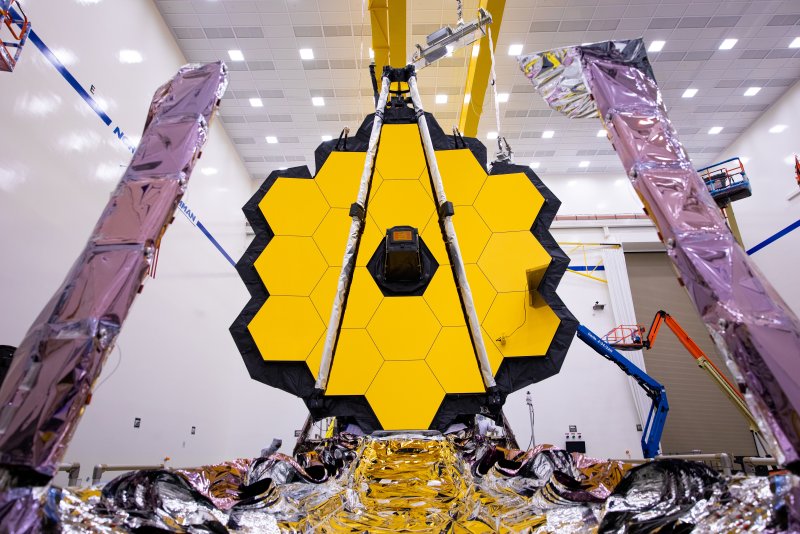 Космический телескоп Джеймса Уэбба (JWST)