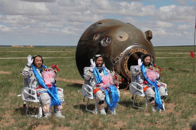 Возвращение Космонавтов на землю
