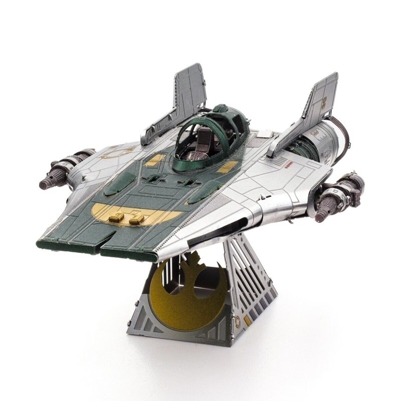 Сборная модель Revell Звездный истребитель x-Wing по Дамерона (06692) 1:50