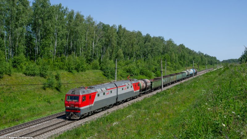 Российский Локомотив поезд