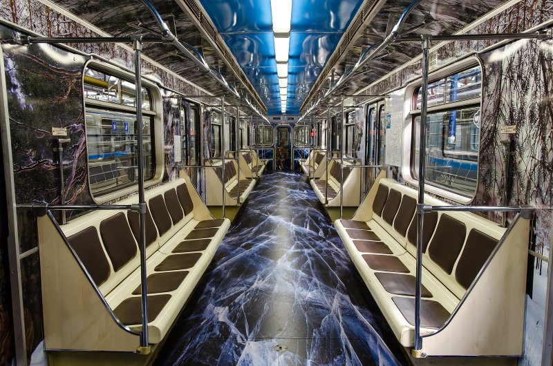 Метро поезда Московского метрополитена