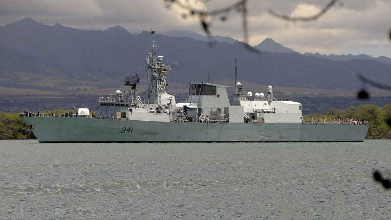 HMCS Vancouver FFH-331 Halifax class Frigate