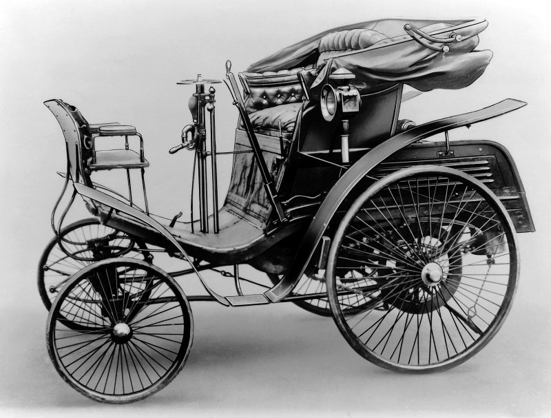 Мерседес Бенц первый автомобиль 1886