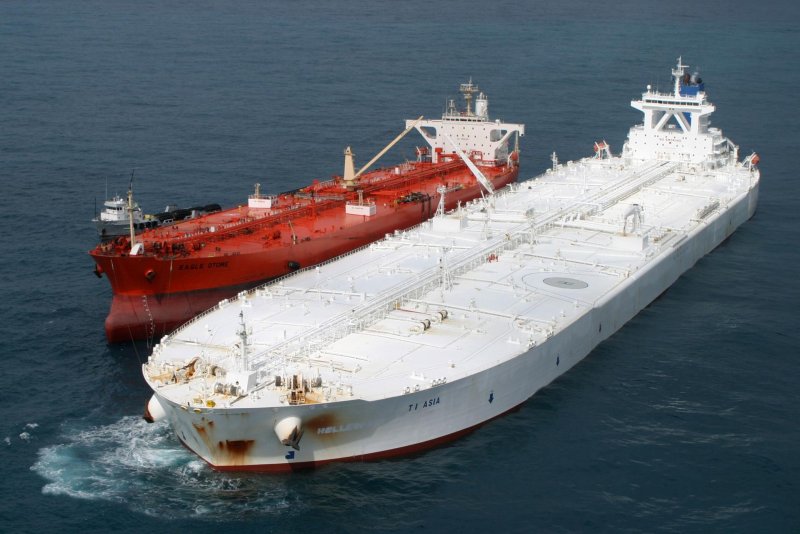 Hellespont Fairfax танкер