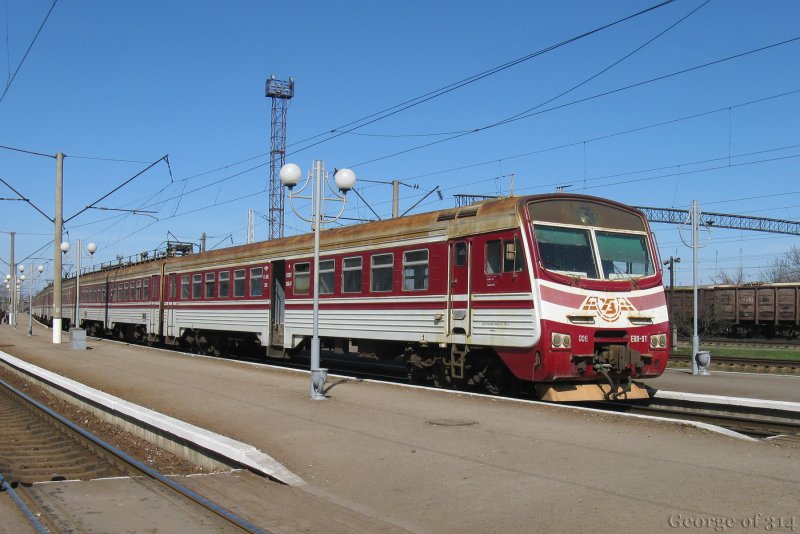 Поезд эпл9т