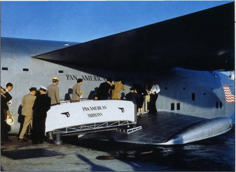 Самолет "летающая лодка" Boeing 314 Clipper