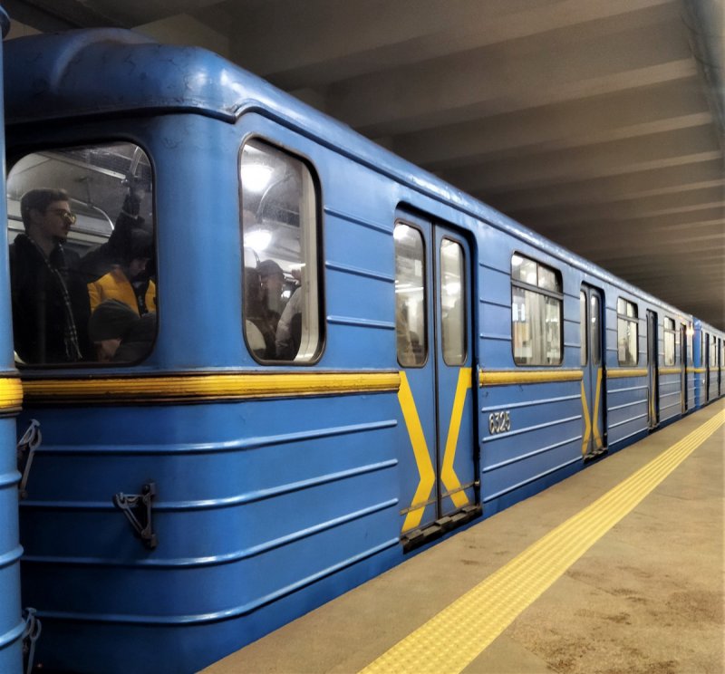 Вагон метро