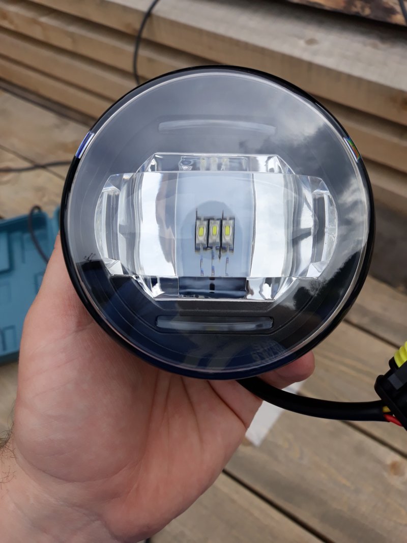 Фишка светодиодных противотуманок