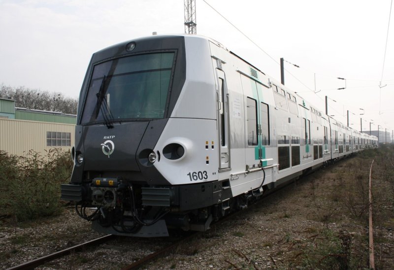 Поезд RER Alstom внутри