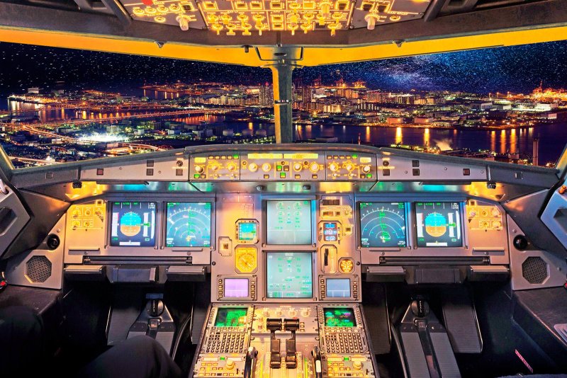 Кабина пилота Боинг 737