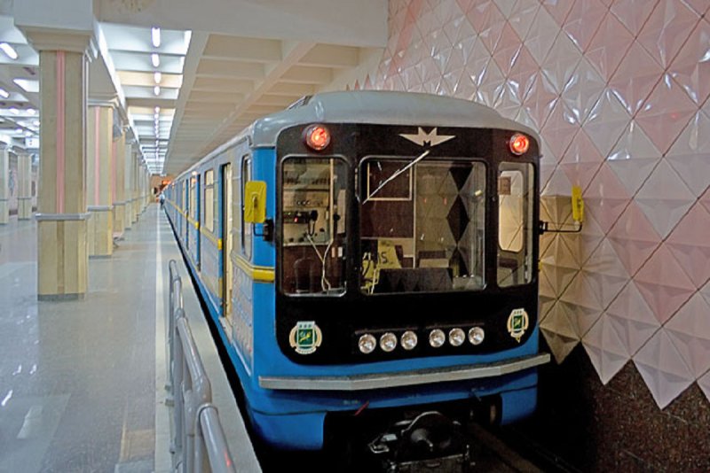 81-718/719 Харьковский метрополитен