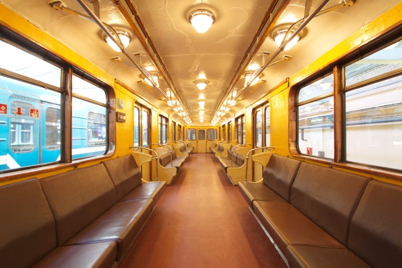 Метровагон а салон
