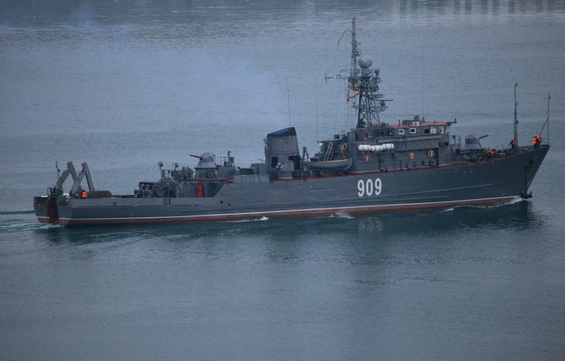 МТЩ вице Адмирал Жуков 909