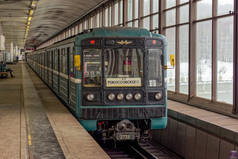 Метро 81 717