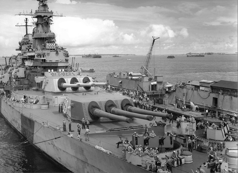 Линкор USS Iowa (BB-61)