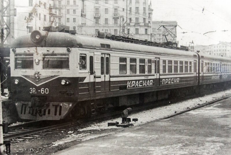 Электропоезда СССР эр22