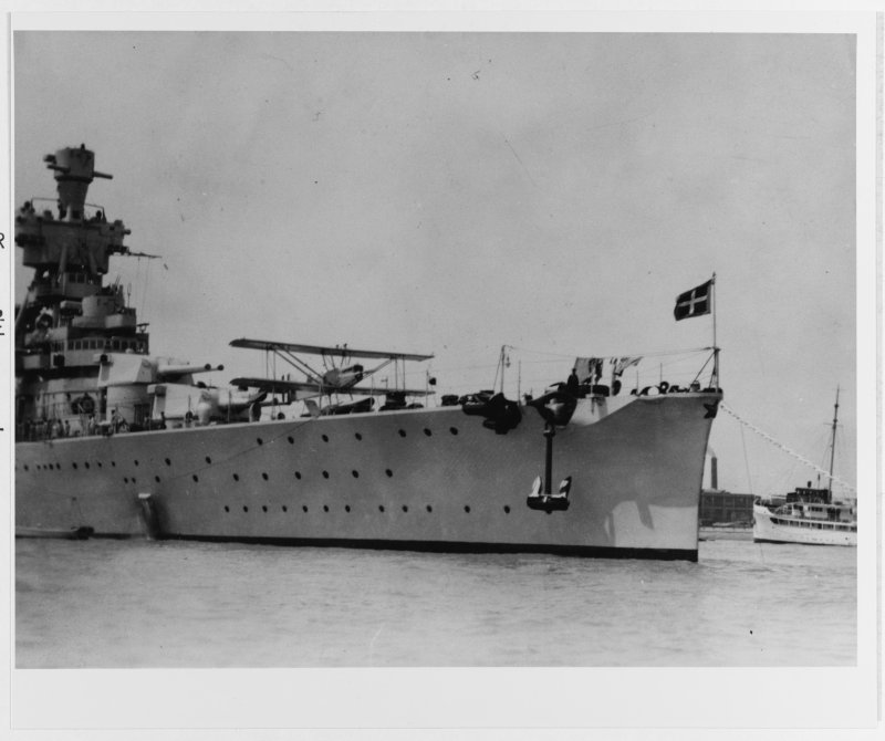 Trento Italian Heavy Cruiser photos