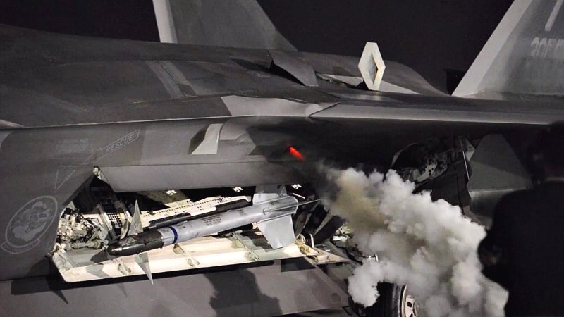 F 22 Raptor Jet engine