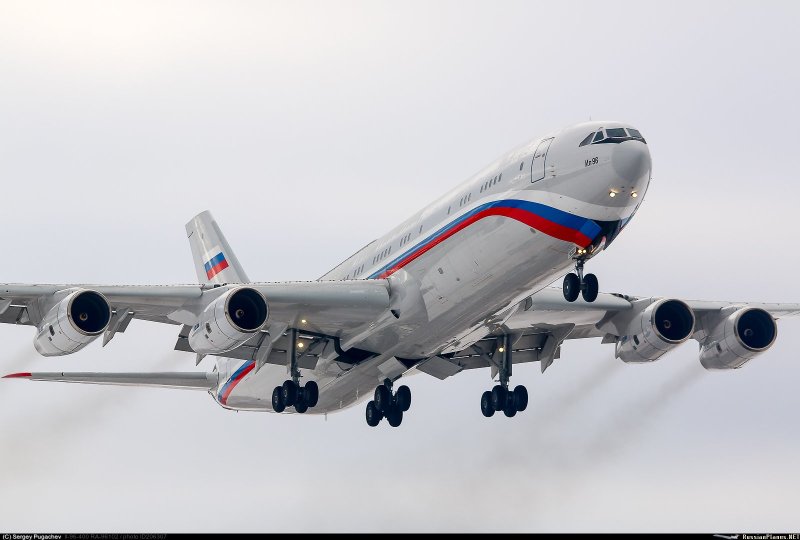 Ил 96