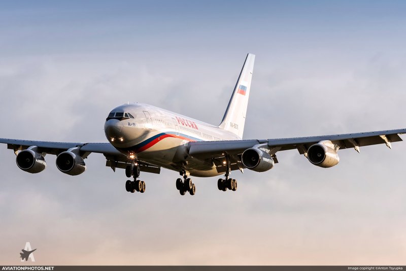 Ил-96 пассажирский самолёт