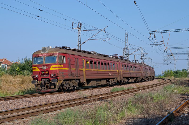 Эр25 электропоезд