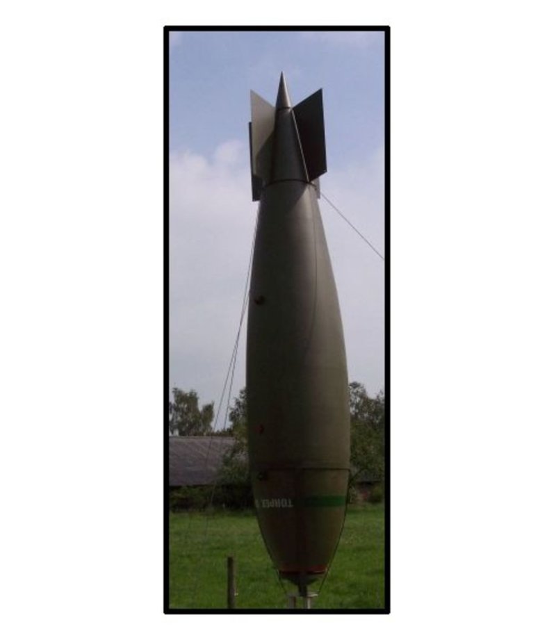 12000 Тысяч фунтов бомба