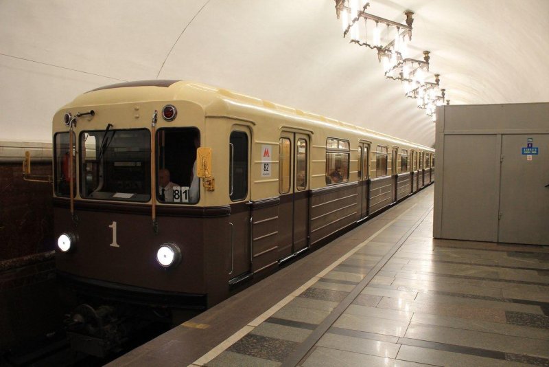 Москва вагон метро