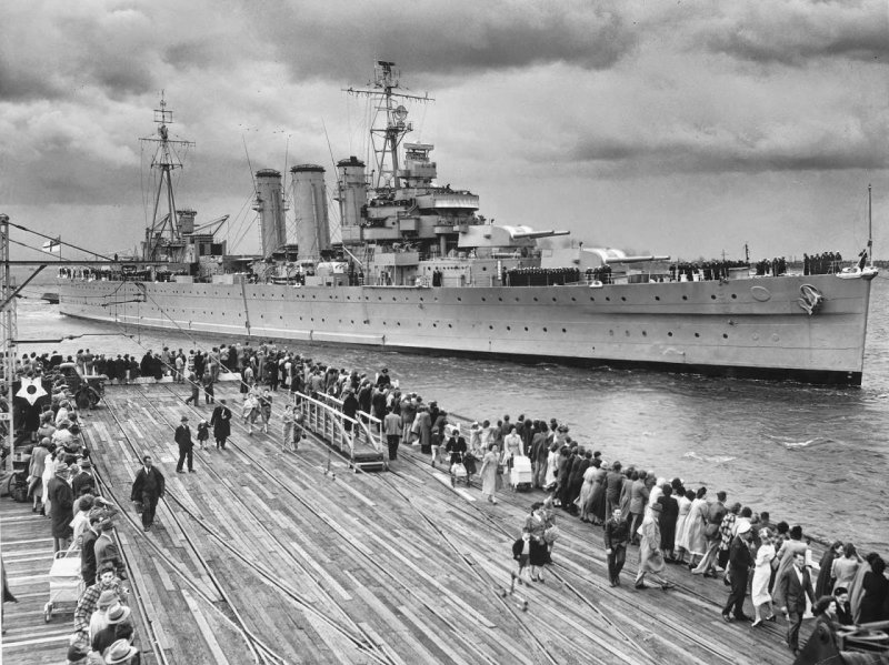 Тяжелый крейсер HMAS Australia