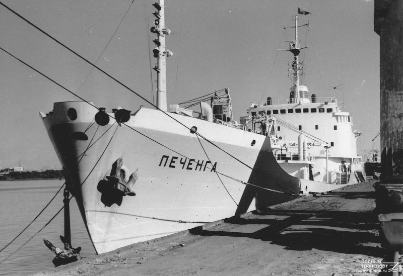 Печенга судно