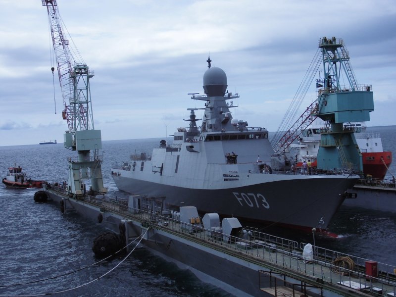 Bata Корвет ВМС экваториальной Гвинеи