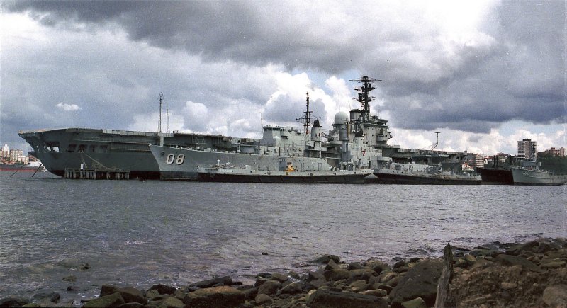 Авианосец Мельбурн