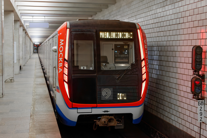 81 Состав метро