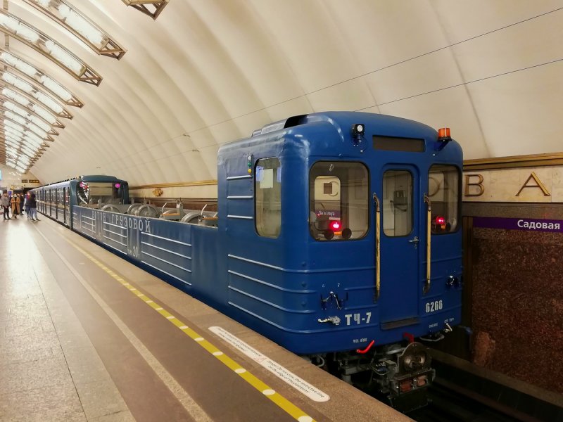 Вагон типа ем501 метро