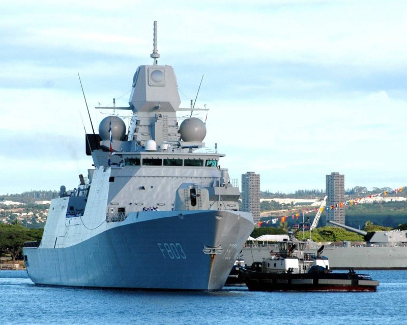 HNLMS Tromp (f803)