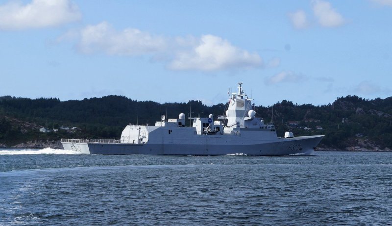 Фрегата KNM Helge Ingstad