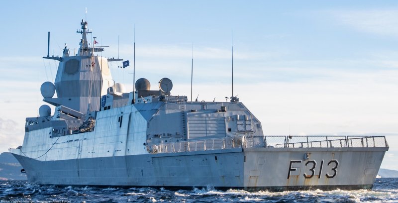 Фрегат ВМС Норвегии f 313 Helge Ingstad