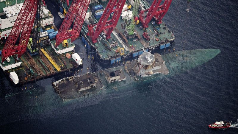Фрегат ВМС Норвегии f 313 Helge Ingstad