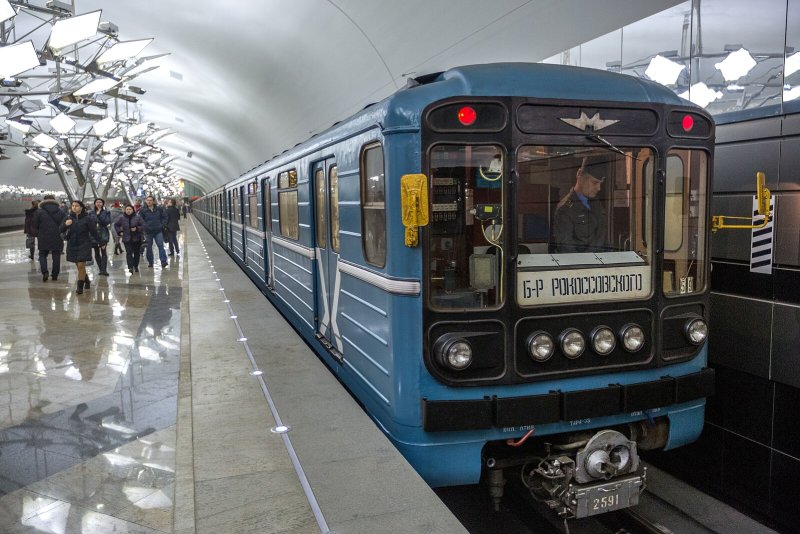 Номерной вагон 81-717