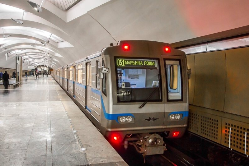 Вагон метро 81-717.6