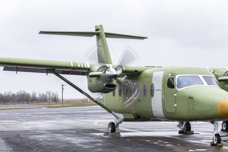 Самолет Cessna SKYCOURIER 408