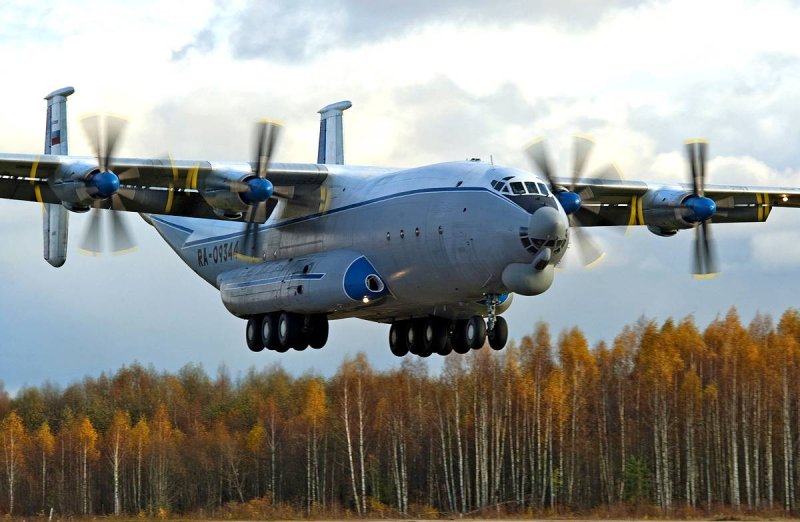 Самолёт АН-22 «Антей» СССР