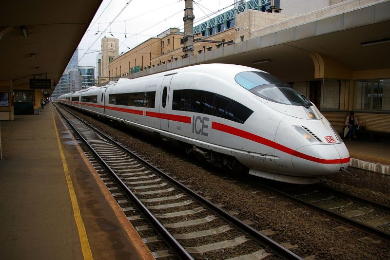 Скоростной поезд Intercity Express