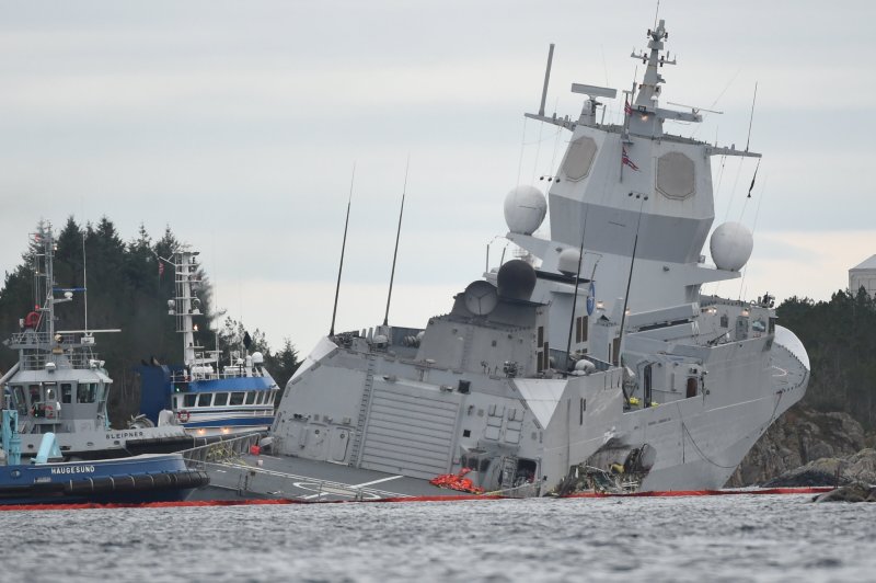 Фрегата KNM Helge Ingstad