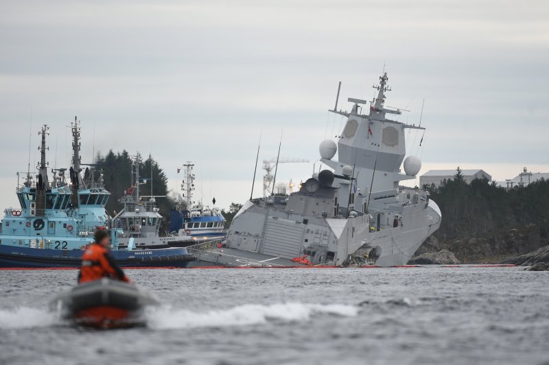 Норвежский Фрегат KNM Helge Ingstad